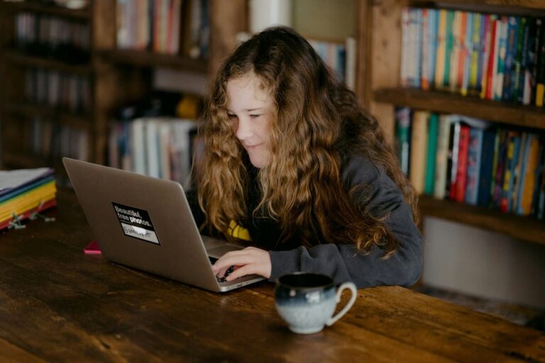 JobStart 101 • Smart Tips & Real-World Training
